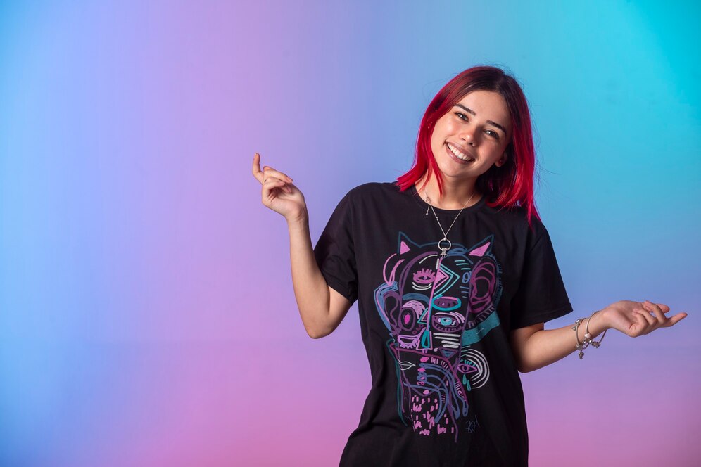 How to Design a Custom T-Shirt That Stands Out?